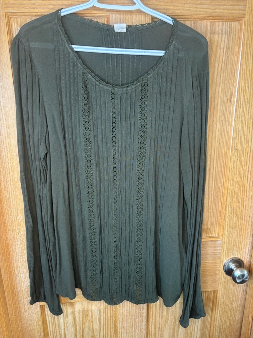 #52 Gap Gauzey Green Blouse 24-26” PTP